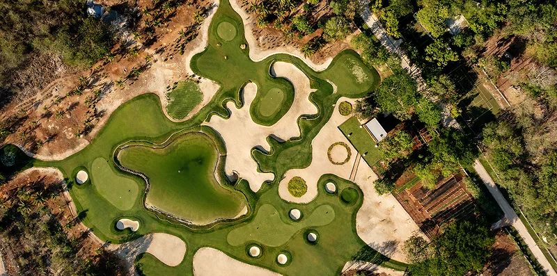 Vista aérea del campo de Wellness Golf